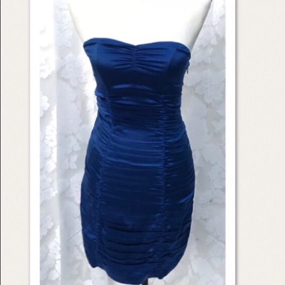 Express Dresses & Skirts - COPY - Express strapless dress